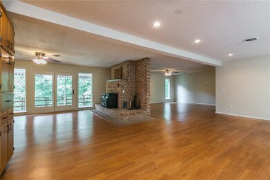 14863 Dogwood Ln, Bella Vista, AR 72715 - photo 3