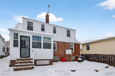 4389 Ardmore Rd, Cleveland, OH 44121 - photo 2