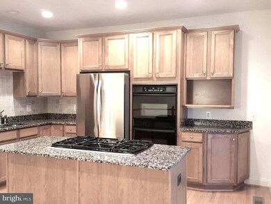 25808 Commons Square, Chantilly, VA 20152 - photo 5