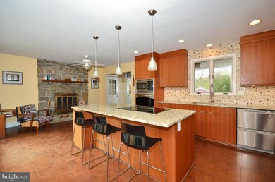 13009 Heil Manor Dr, Reisterstown, MD 21136 - photo 4