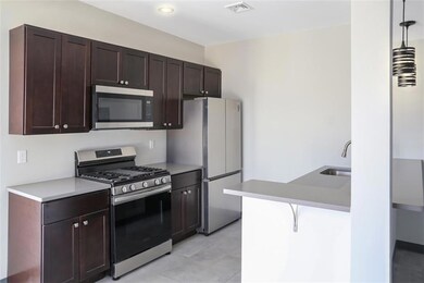 43 Railroad St unit 502, Woonsocket, RI 02895 - photo 3