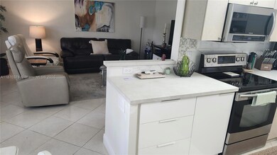 2001 Ventnor G unit 2001, Deerfield Beach, FL 33442 - photo 3