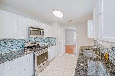 9242 Wolcott Park Ln, Houston, TX 77075 - photo 3