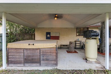 314 Bellevue Dr, Cleburne, TX 76033 - photo 6