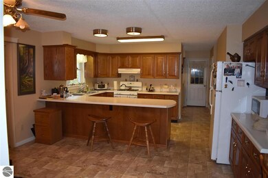 1672 E Brookside Dr, West Branch, MI 48661 - photo 5