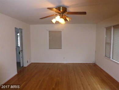 5401 76th Ave, Hyattsville, MD 20784 - photo 3