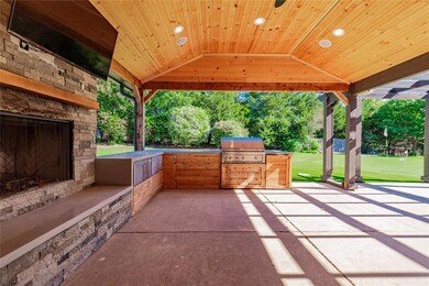 Wood Burning Fireplace & Outdoor Kitchen