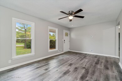 222 Kentucky Ct, Mount Washington, KY 40047 - photo 3