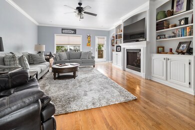3229 Toll Gate Rd, Lexington, KY 40509 - photo 5