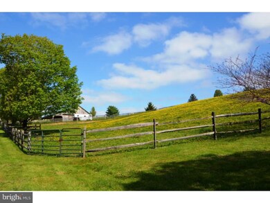 239 Mount Eden Rd, Kirkwood, PA 17536 - photo 4