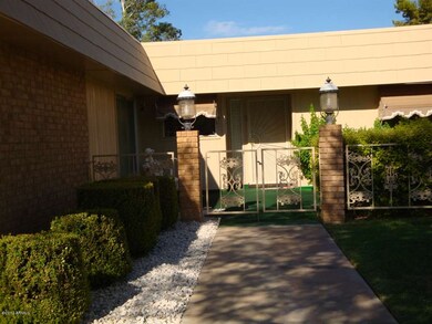 WALK WAY TO FRONT DOOR