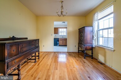 1026 Deerfield Cir, Perkasie, PA 18944 - photo 7