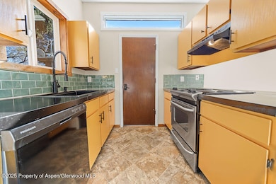 535 3rd Ave W, Craig, CO 81625 - photo 6