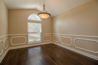 Dining room 1.1-2