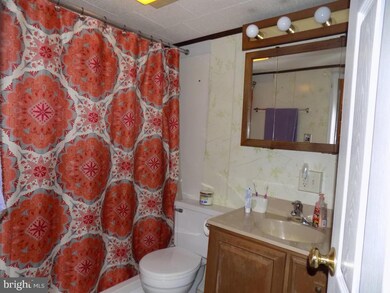 334 W High St, Womelsdorf, PA 19567 - photo 6