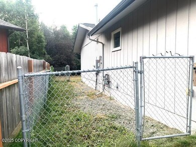 7400 Wade Cir, Anchorage, AK 99518 - photo 3