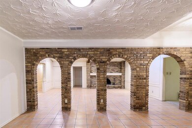 1904 Hollyhill Ln, Denton, TX 76205 - photo 6