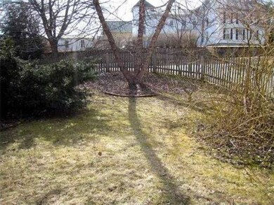 6 Newton St, Millers Falls, MA 01349 - photo 4