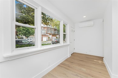 6140 Delafield Ave, Bronx, NY 10471 - photo 6