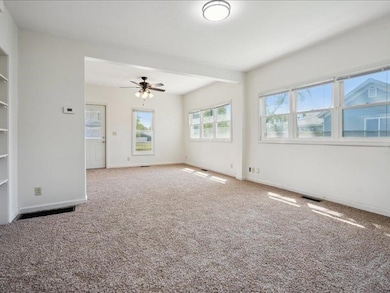 1238 Ellis Blvd NW, Cedar Rapids, IA 52405 - photo 6