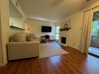 3500 Tangle Brush Dr unit 7, the Woodlands, TX 77381 - photo 2