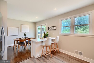 1004 Donington Cir, Towson, MD 21204 - photo 7