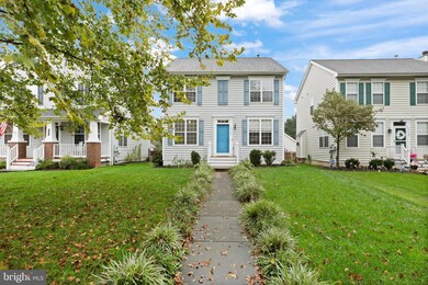 26178 Lands End Dr, Chantilly, VA 20152 - photo 2