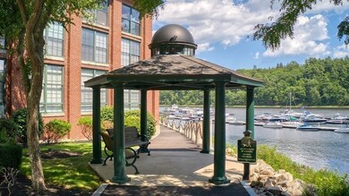 60 Merrimac St unit 201, Amesbury, MA 01913 - photo 2