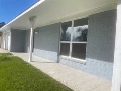 8411 Garden Parks Dr, Houston, TX 77075 - photo 3