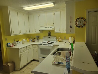 128 Moncrief Rd, Moultrie, GA 31768 - photo 5