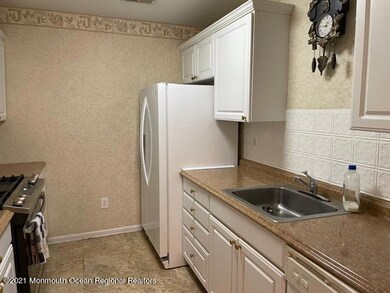 80 Windsong kitchen 3