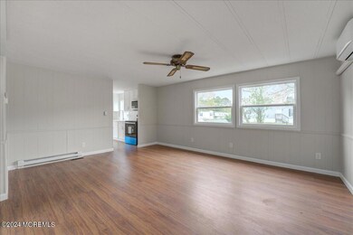 05-Living Room