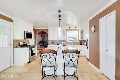 2580 Grand Point Hwy, Breaux Bridge, LA 70517 - photo 7