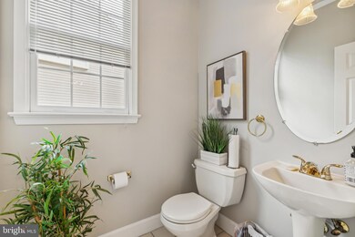 9010 Weatherly Way, Lorton, VA 22079 - photo 5