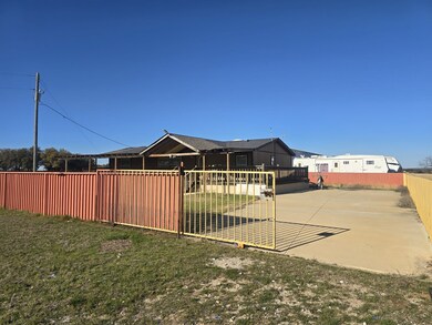 277 Deer Shadow Cir, Whitney, TX 76692 - photo 6