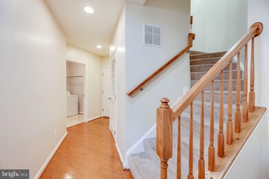 2120 Abbottsbury Way, Woodbridge, VA 22191 - photo 7