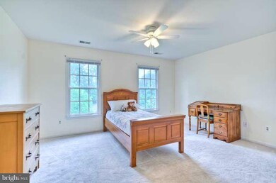 12856 Parapet Way, Herndon, VA 20171 - photo 4