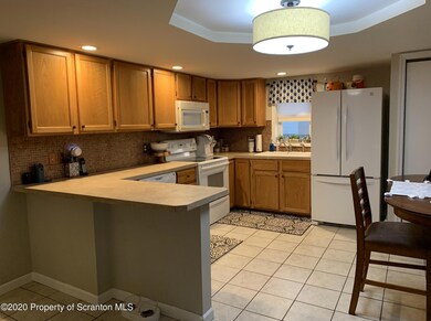 109 Spruce St, Archbald, PA 18403 - photo 4