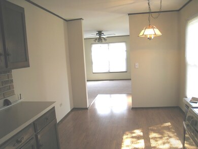215 Nantucket Harbor unit 130, Schaumburg, IL 60193 - photo 6