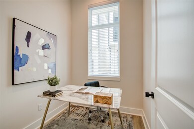 2628 W Tidwell Rd unit E, Houston, TX 77091 - photo 7