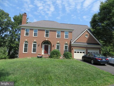 4725 Rippling Pond Dr, Fairfax, VA 22033 - photo 3