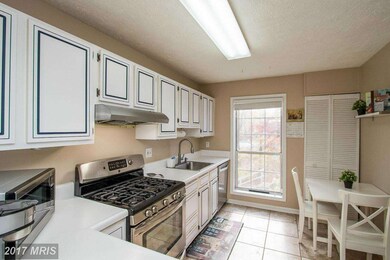 11944 Cardamom Dr unit 11944, Woodbridge, VA 22192 - photo 5