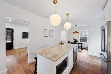 14 Columbus Ave, Newburyport, MA 01950 - photo 4