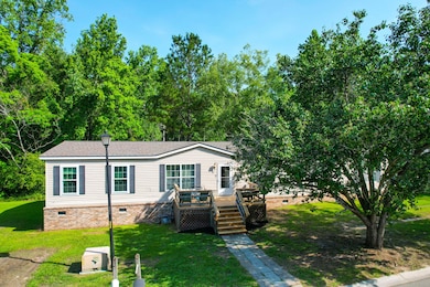 320 E Poplar