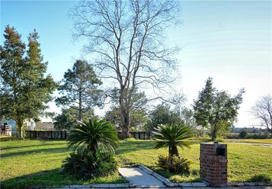 57 Oak Tree Dr, Slidell, LA 70458 - photo 2