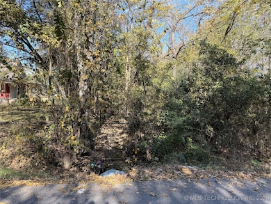 303 N Smith Ave, Wagoner, OK 74467 - photo 7