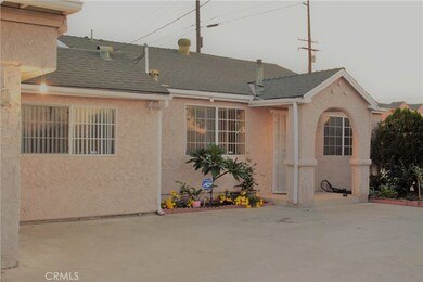 Exterior Front Entry