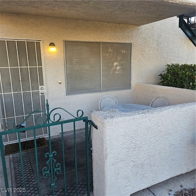 1404 Oak Rock Dr unit 101, Las Vegas, NV 89128 - photo 2