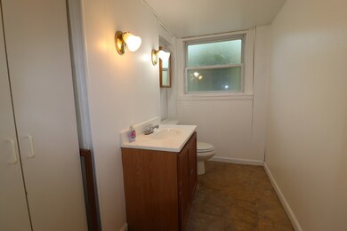 3319 Chestnut Ct, Hazel Crest, IL 60429 - photo 7