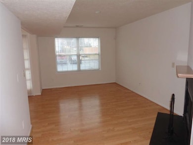 14013 Grumble Jones Ct, Centreville, VA 20121 - photo 6